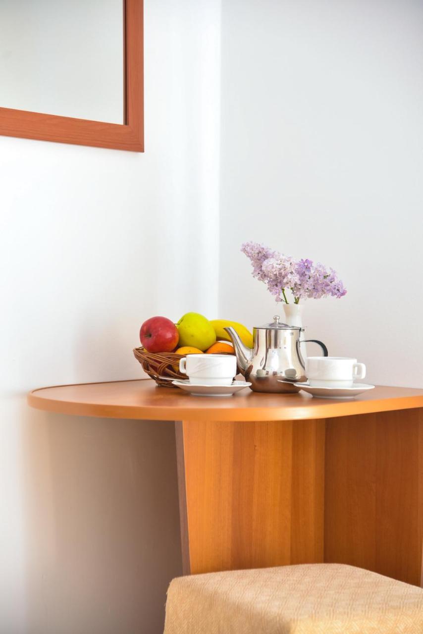 בודווה Apartments & Rooms Nikolic מראה חיצוני תמונה