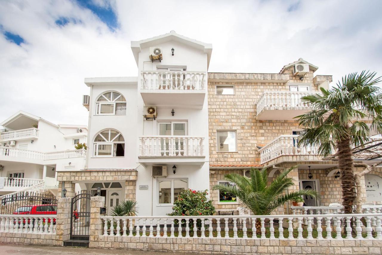 בודווה Apartments & Rooms Nikolic מראה חיצוני תמונה