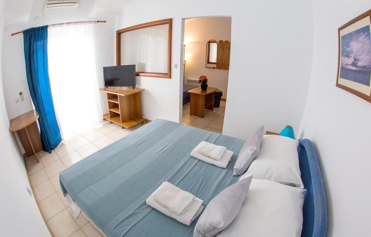 בודווה Apartments & Rooms Nikolic מראה חיצוני תמונה