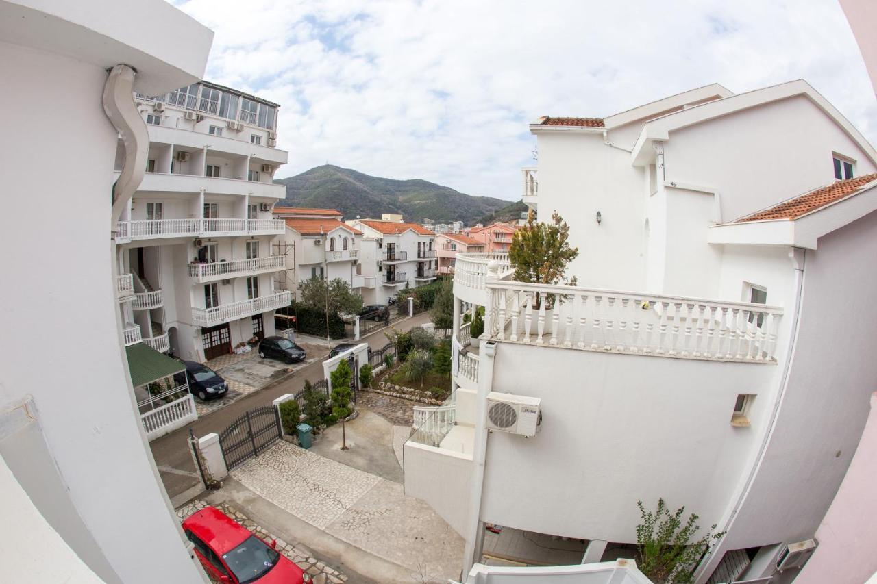 בודווה Apartments & Rooms Nikolic מראה חיצוני תמונה