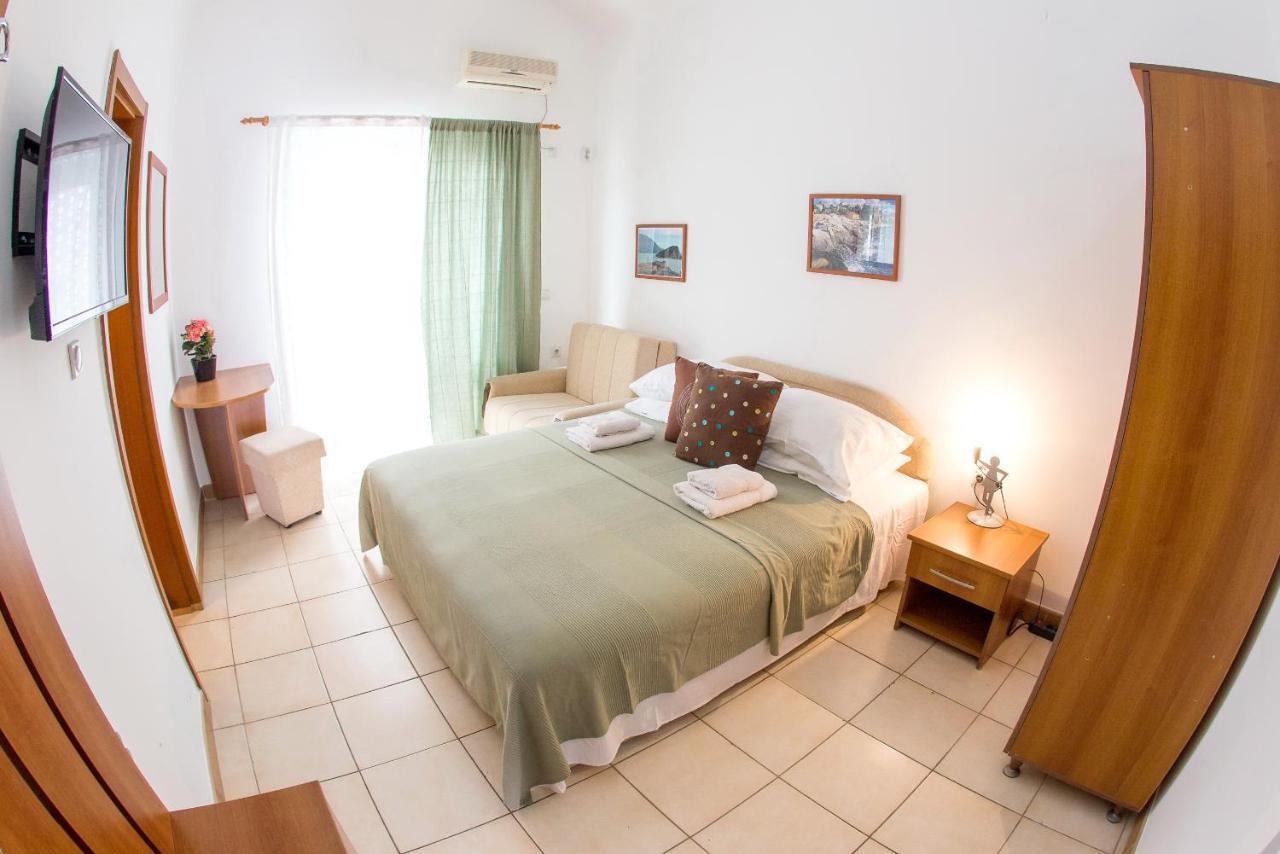 בודווה Apartments & Rooms Nikolic מראה חיצוני תמונה
