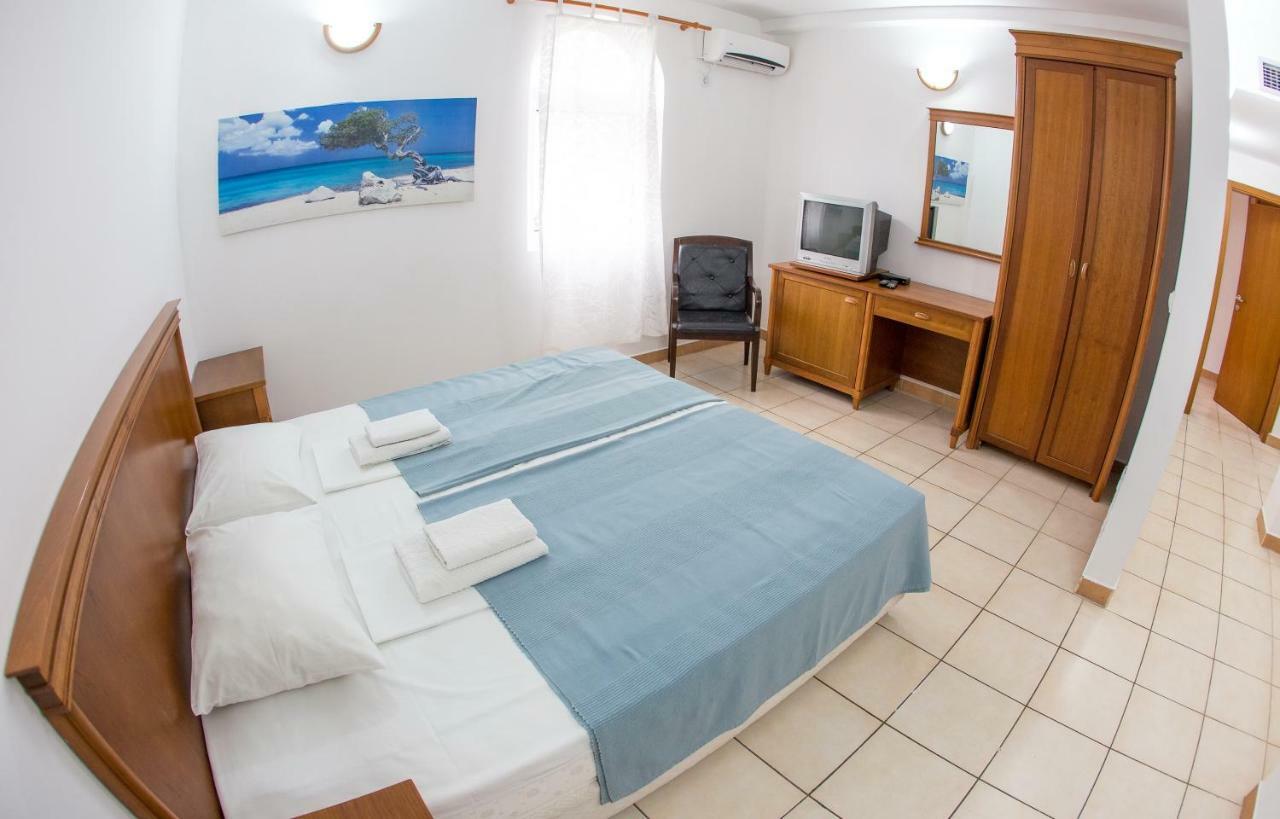 בודווה Apartments & Rooms Nikolic מראה חיצוני תמונה