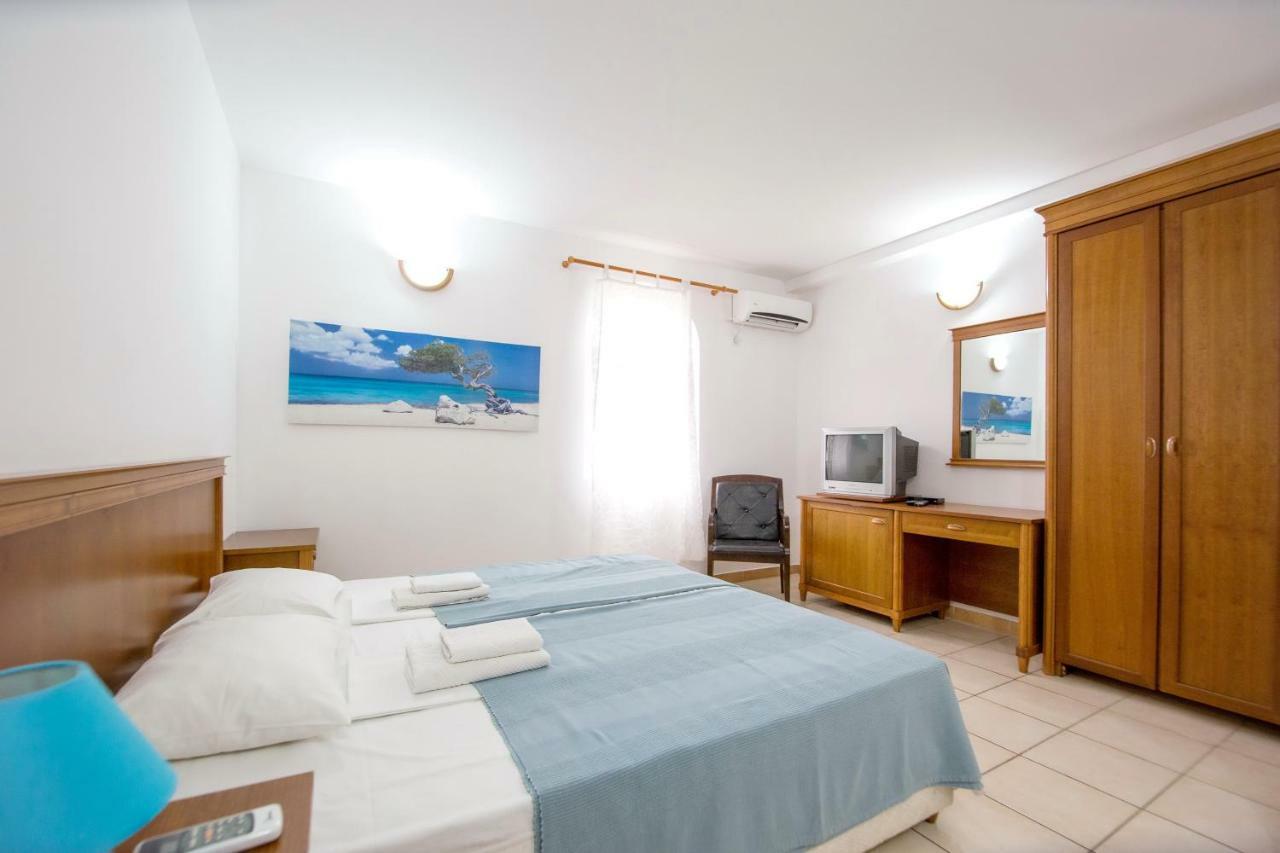 בודווה Apartments & Rooms Nikolic מראה חיצוני תמונה